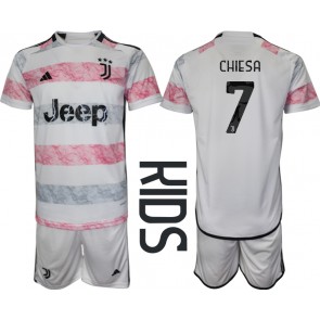 Juventus Federico Chiesa #7 Dětské Venkovní dres komplet 2023-24 Krátký Rukáv (+ trenýrky)